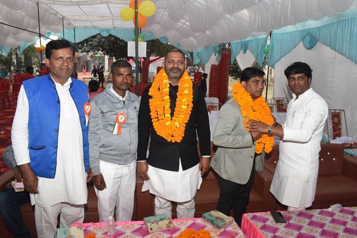 माल्यार्पण समारोह